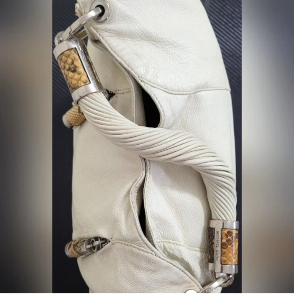 MICHAEL KORS Collection Tonne Leather Large Hobo Bag In EUC - Picture 9 of 13